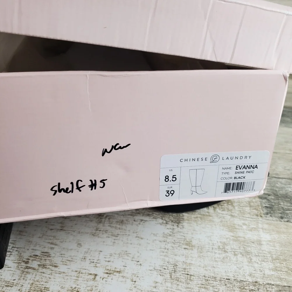 Chinese Laundry Evanna Black 8.5 M Heeled Bootie
